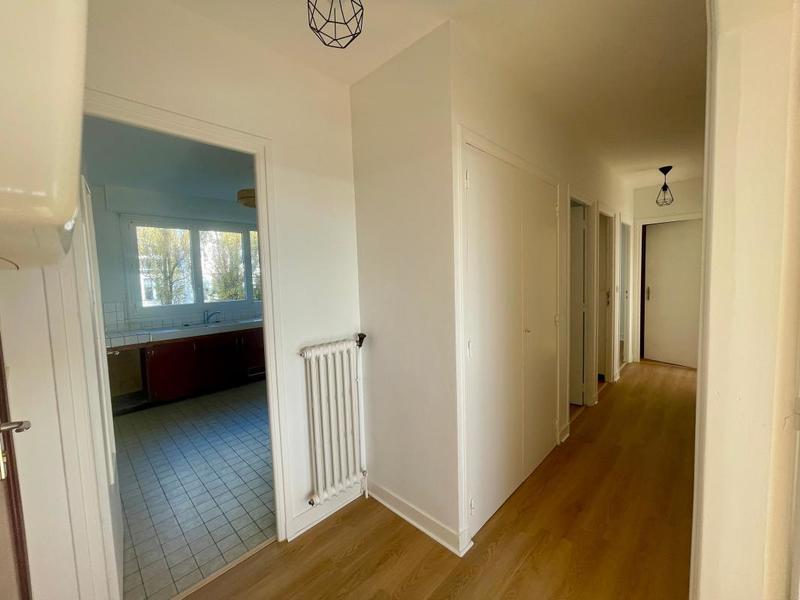 Appartement - 75 m² - 3 pièces