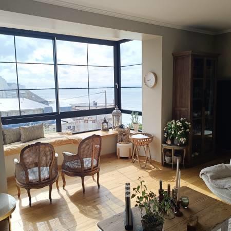 Maison - 275 m² - 9 pièces