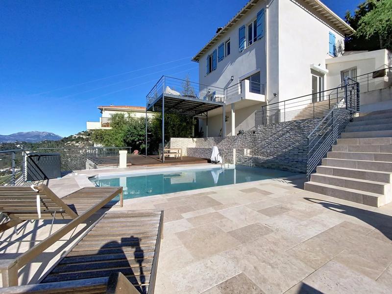 Villa - 144 m² - 5 pièces