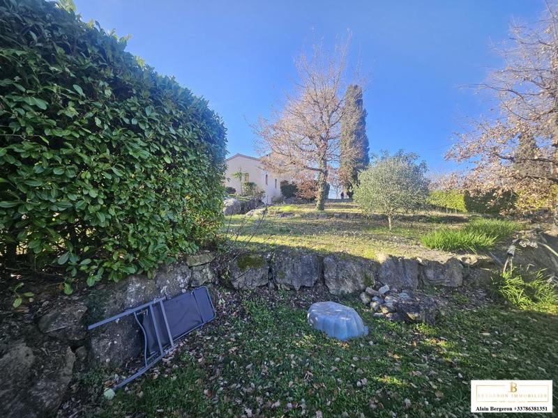 Maison traditionnelle - 157 m² - 6 pièces