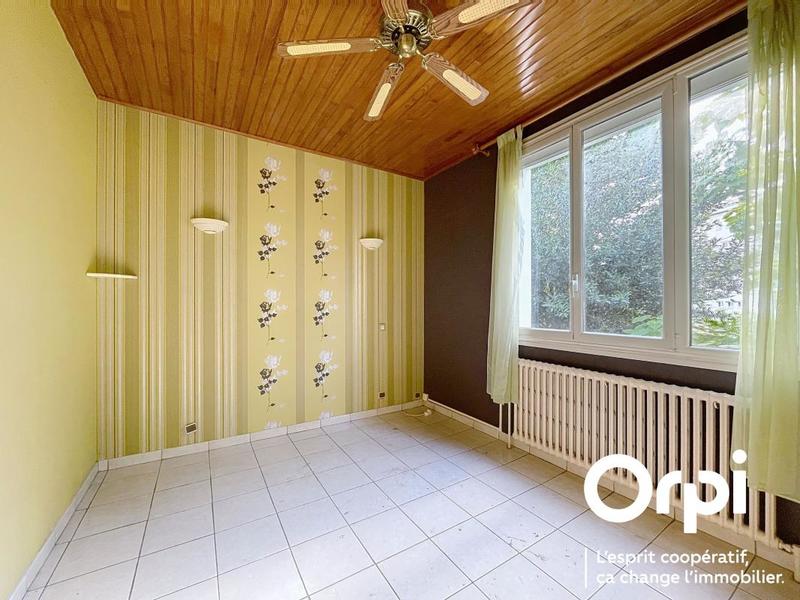 Maison - 104 m² - 4 pièces