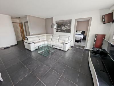 Appartement - 87 m² - 4 pièces