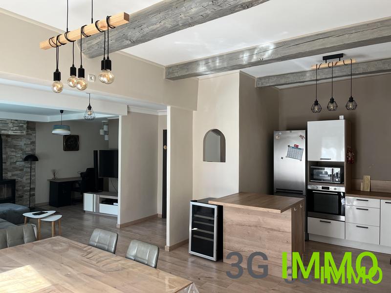 Maison - 104 m² - 4 pièces