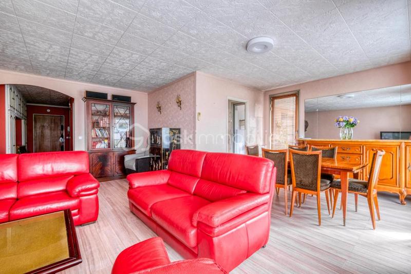 Appartement - 99 m² - 3 pièces