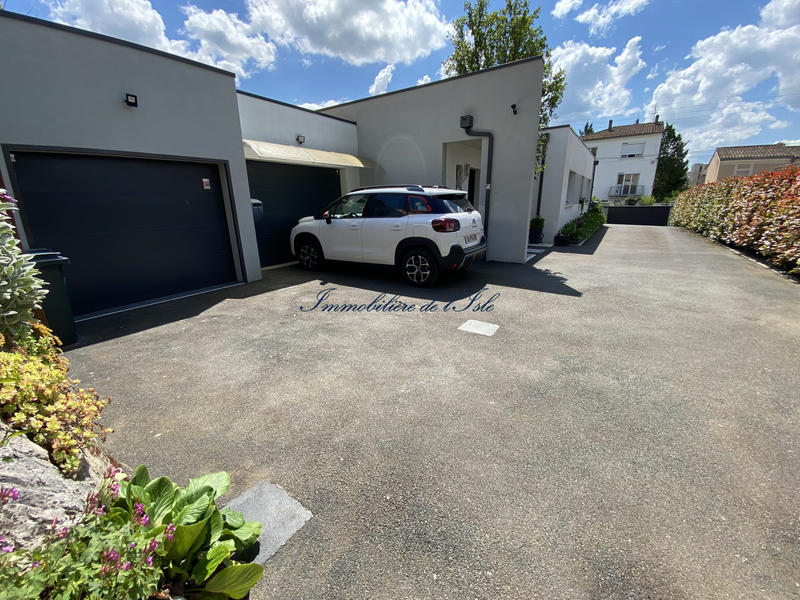 Maison - 158 m² - 6 pièces