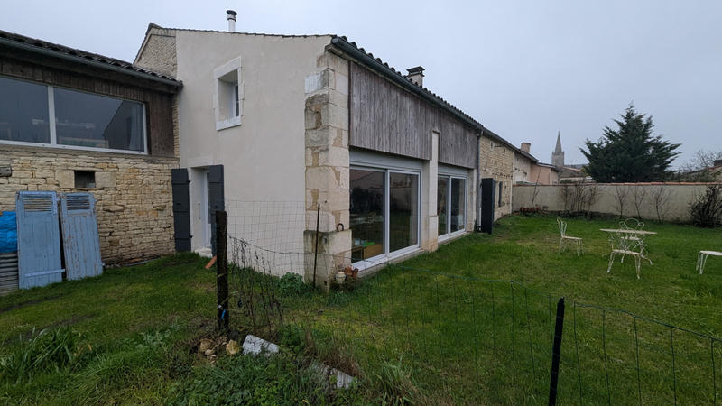 Maison - 149 m² - 8 pièces