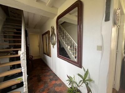 Maison - 163 m² - 6 pièces