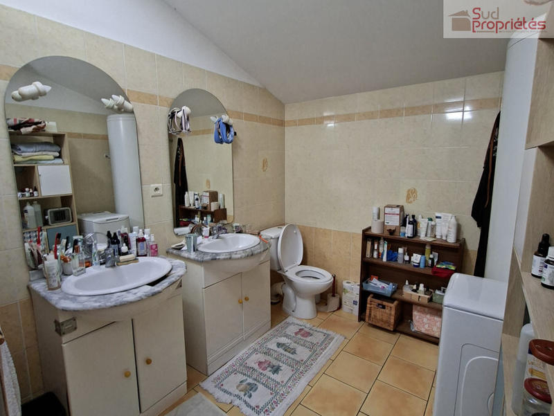 Maison - 200 m² - 7 pièces