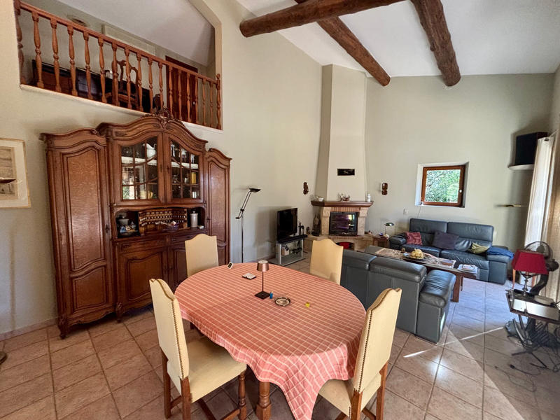 Maison - 190 m² - 7 pièces