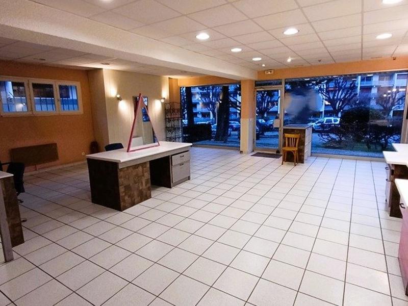 Local commercial - 92 m² - 3 pièces