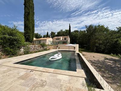 Maison - 170 m² - 7 pièces