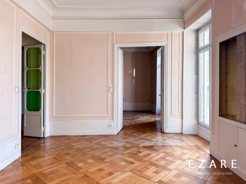 Appartement - 173 m² - 7 pièces