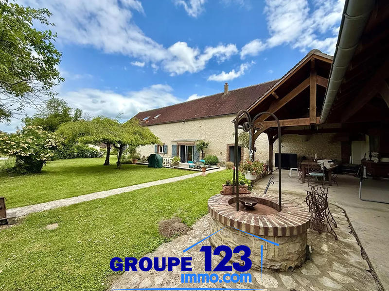 Maison - 227 m² - 10 pièces