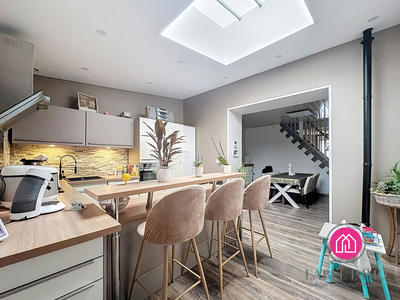 Maison - 140 m² - 7 pièces