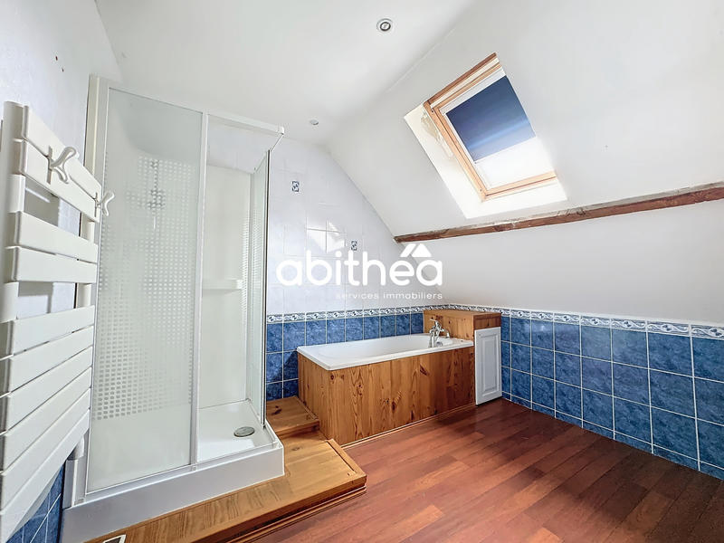 Maison - 99 m² - 4 pièces