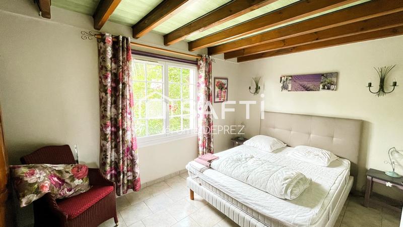 Maison - 244 m² - 11 pièces