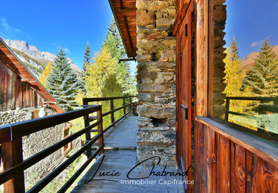 Maison - 194 m² - 10 pièces