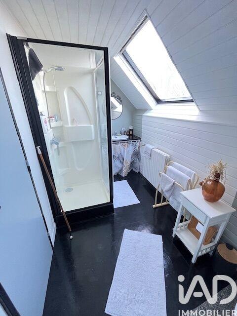 Maison - 128 m² - 7 pièces