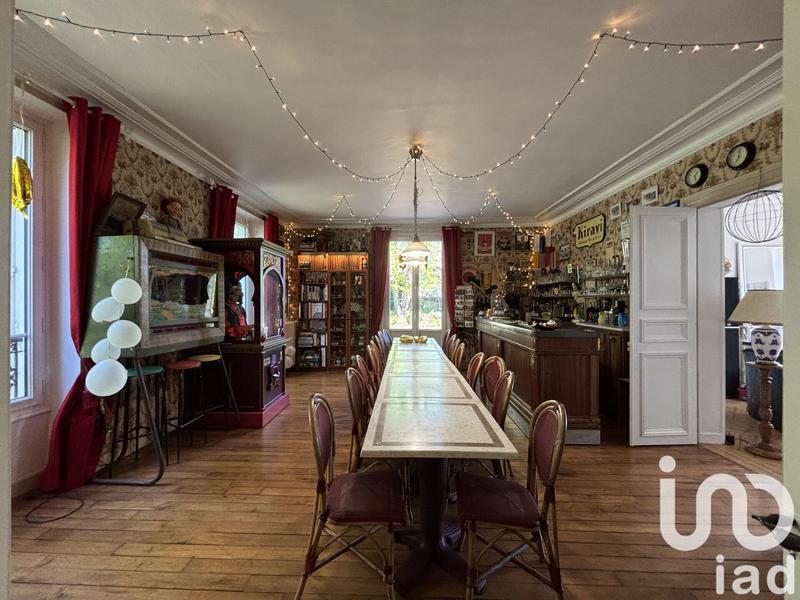 Maison - 340 m² - 10 pièces