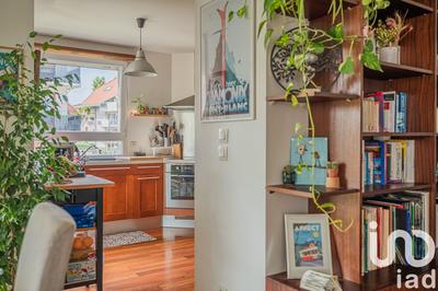 Appartement - 93 m² - 4 pièces