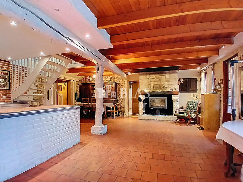 Maison ancienne - 177 m² - 5 pièces