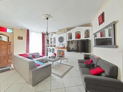 Maison - 280 m² - 7 pièces