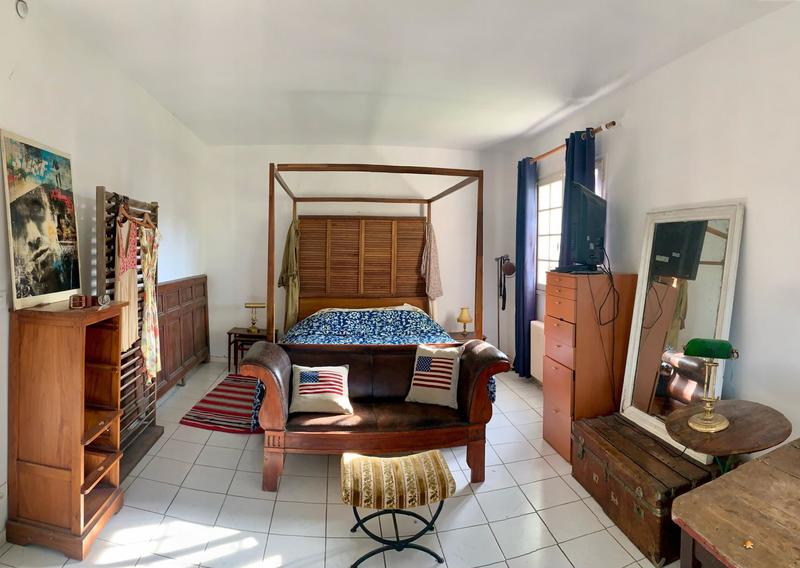 Maison - 347 m² - 13 pièces