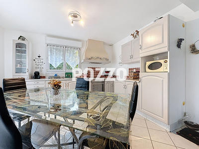 Maison - 84 m² - 4 pièces