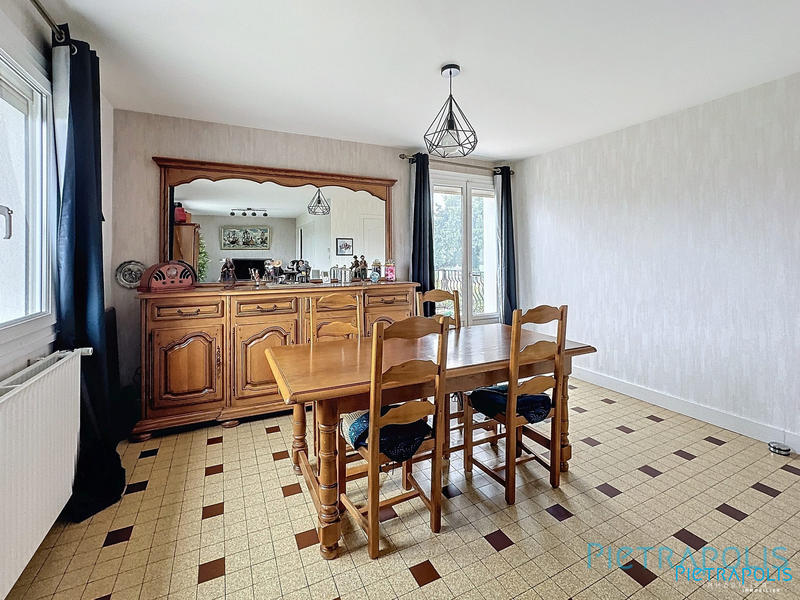 Maison - 128 m² - 7 pièces