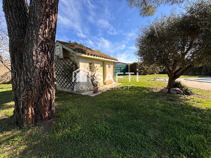 Maison - 220 m² - 8 pièces