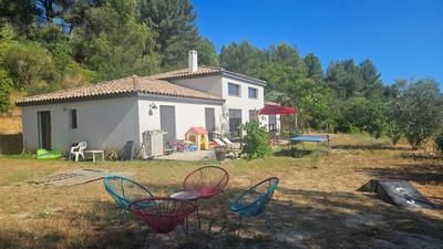 Villa - 160 m² - 5 pièces