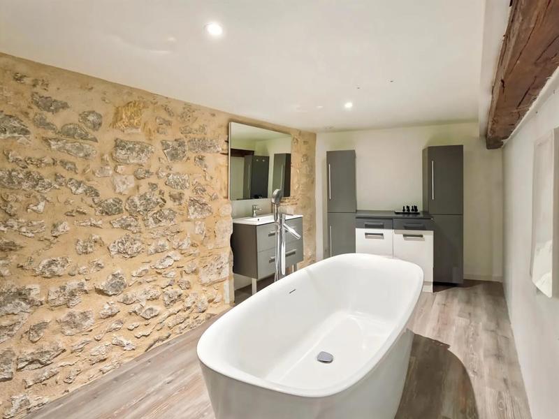 Maison de village - 225 m² - 5 pièces