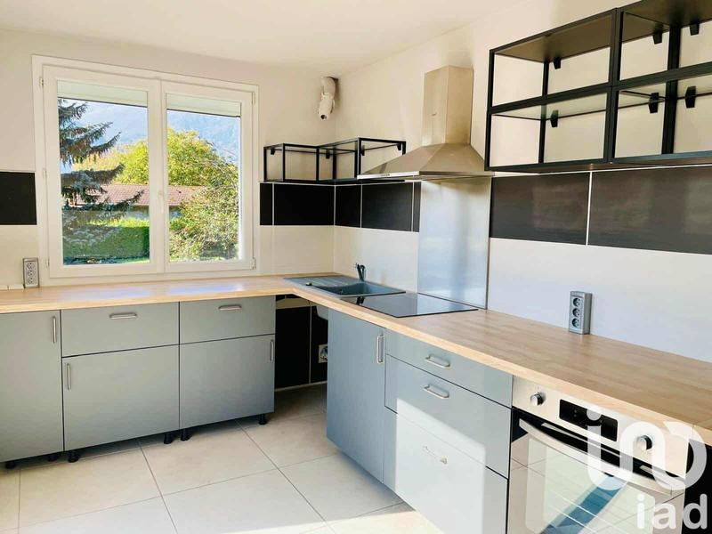 Maison - 82 m² - 5 pièces