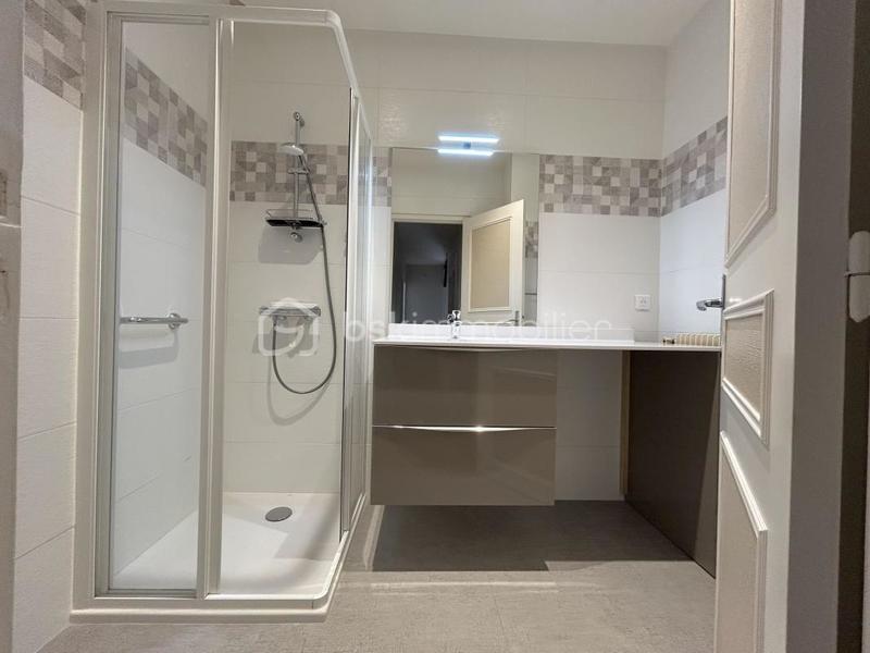 Maison - 92 m² - 5 pièces