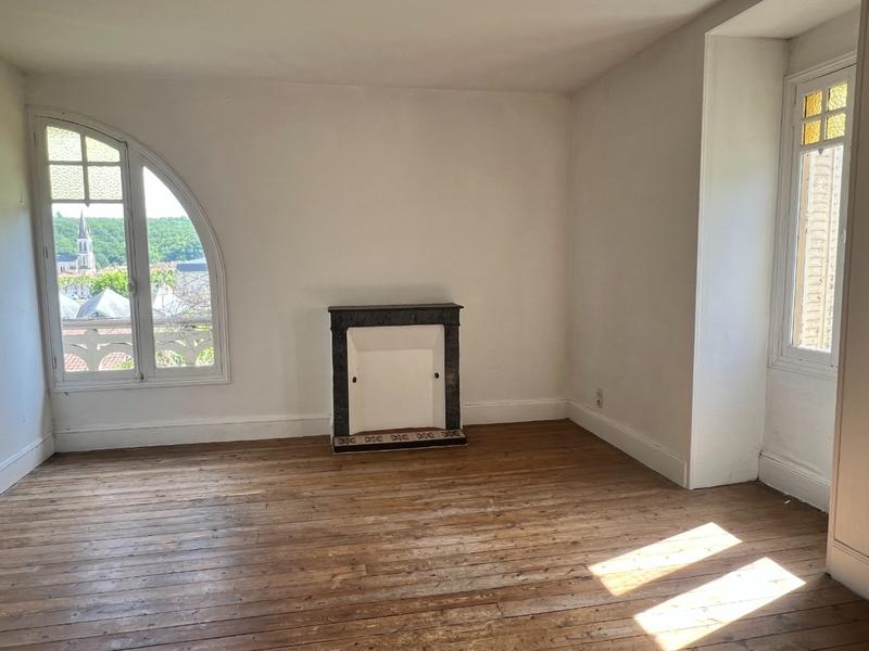 Maison - 200 m² - 10 pièces