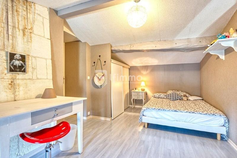 Maison en pierre - 190 m² - 7 pièces