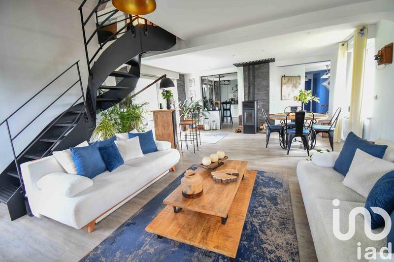 Maison - 170 m² - 7 pièces