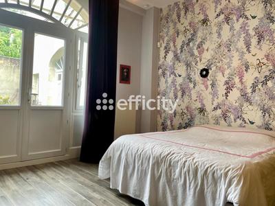 Maison bourgeoise - 220 m² - 7 pièces