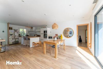 Maison - 125 m² - 5 pièces