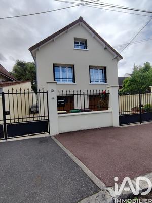 Maison - 122 m² - 6 pièces