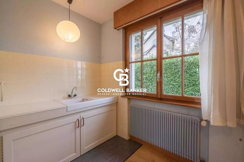 Maison - 206 m² - 10 pièces