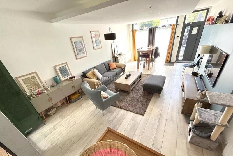 Maison - 120 m² - 5 pièces