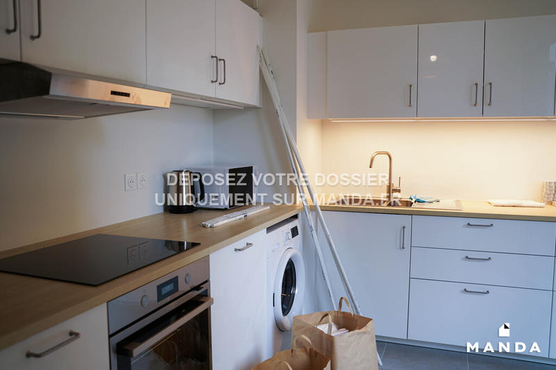 Chambre - 9 m² - 5 pièces