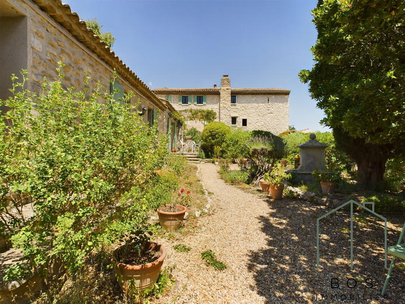 Bastide - 361 m² - 11 pièces