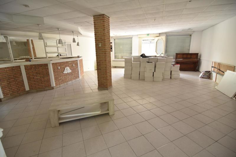 Local commercial - 165 m² - 2 pièces