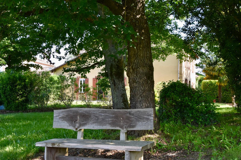 Maison - 335 m² - 12 pièces