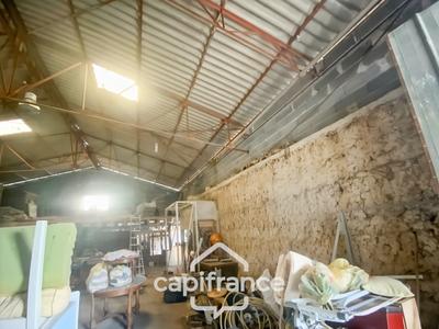 Grange - 400 m² - 1 pièce