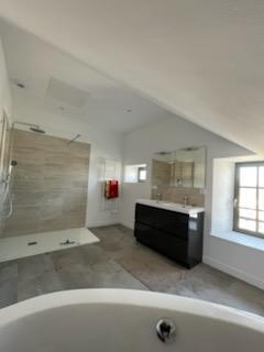 Maison - 142 m² - 8 pièces