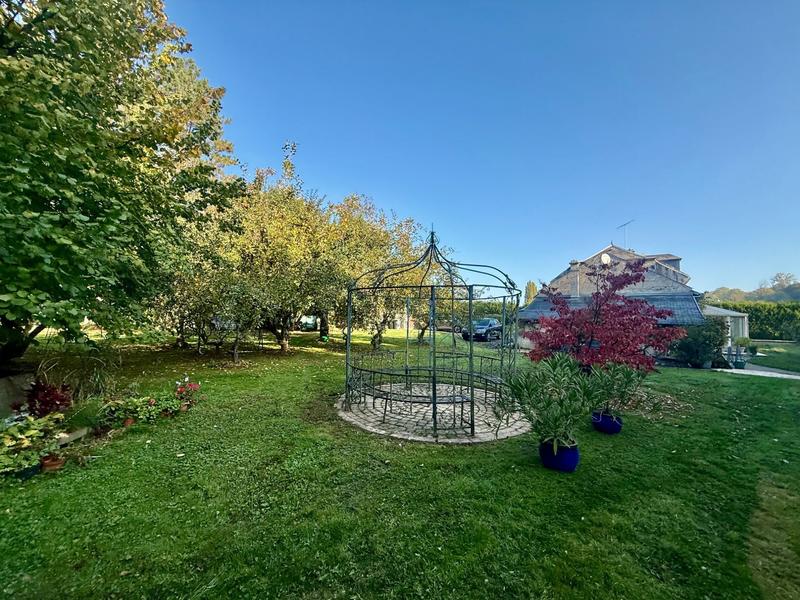 Maison ancienne - 177 m² - 5 pièces