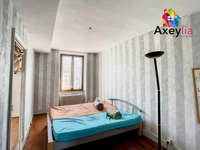 Immeuble - 221 m² - 8 pièces